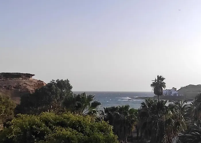 Playa Celeste Tajao